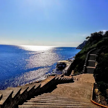 Vivi Conero Konukevi Ancona