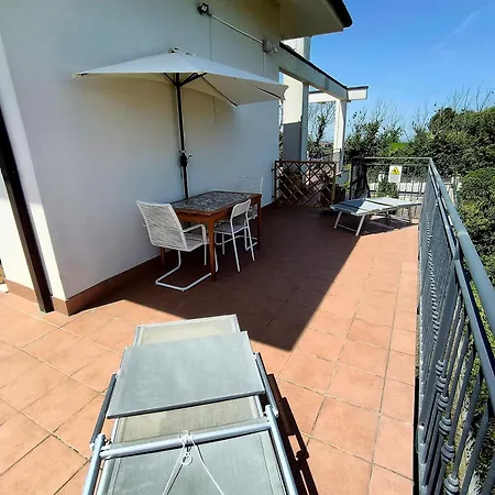 Guest house Vivi Conero 3*